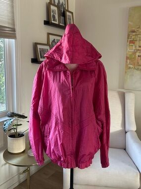 Vintage Fuchsia Hooded Windbreaker Jacket